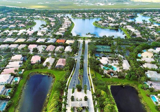 19474 Saturnia Lakes Drive, Boca Raton, FL 33498