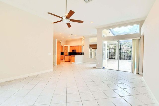 19474 Saturnia Lakes Drive, Boca Raton, FL 33498