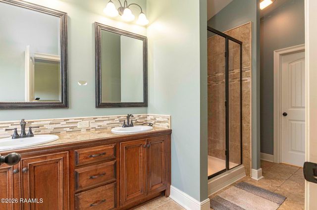 119 Metairie Court, Lafayette, LA 70503