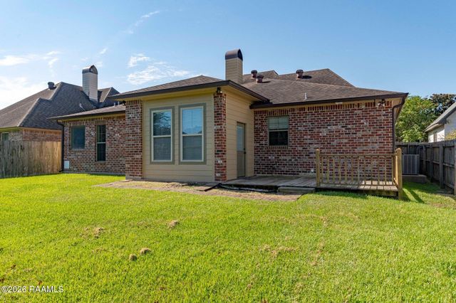 119 Metairie Court, Lafayette, LA 70503
