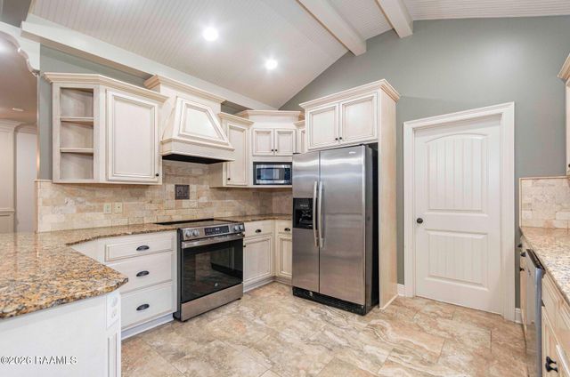 119 Metairie Court, Lafayette, LA 70503