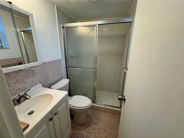 2005 Jefferson Street 205, Hollywood, FL 33020