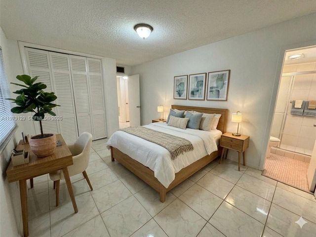 2005 Jefferson Street 205, Hollywood, FL 33020