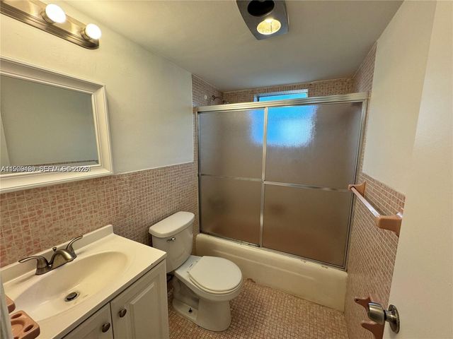 2005 Jefferson Street 205, Hollywood, FL 33020