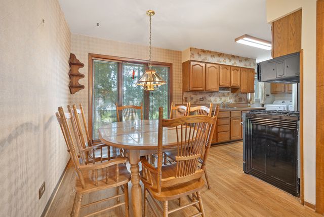 1086 Hickory Lane, Elk Grove Village, IL 60007