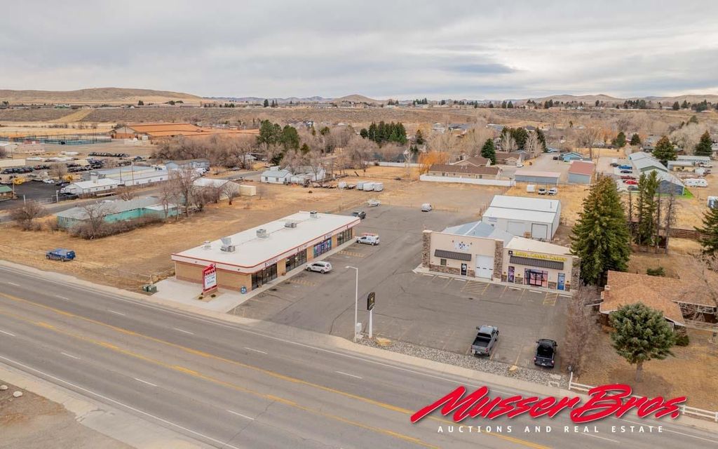 2706 Big Horn Ave, Cody, WY 82414 photo 3