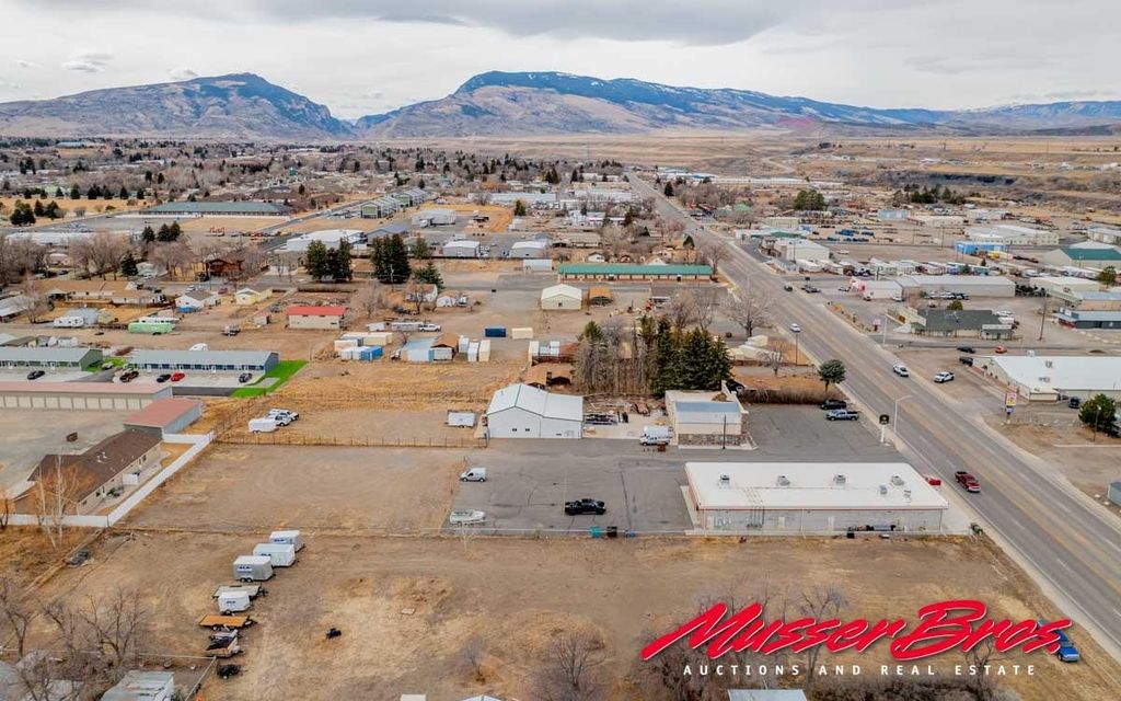2706 Big Horn Ave, Cody, WY 82414 photo 8