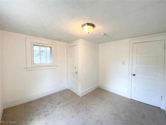 576 Kling Street, Akron, OH 44311