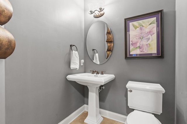 9106 Cold Stream Lane, Eden Prairie, MN 55347