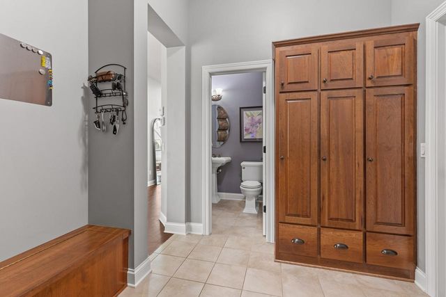 9106 Cold Stream Lane, Eden Prairie, MN 55347