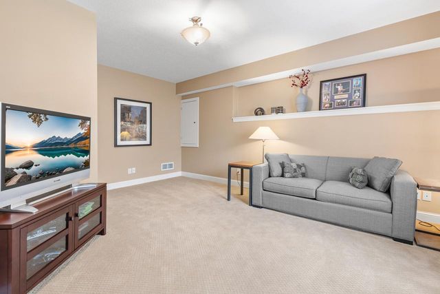 9106 Cold Stream Lane, Eden Prairie, MN 55347