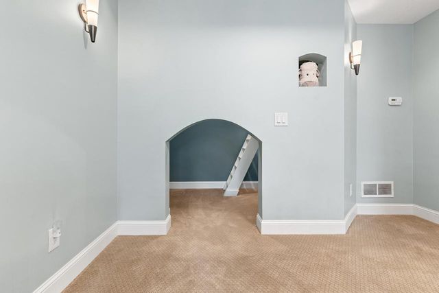 9106 Cold Stream Lane, Eden Prairie, MN 55347