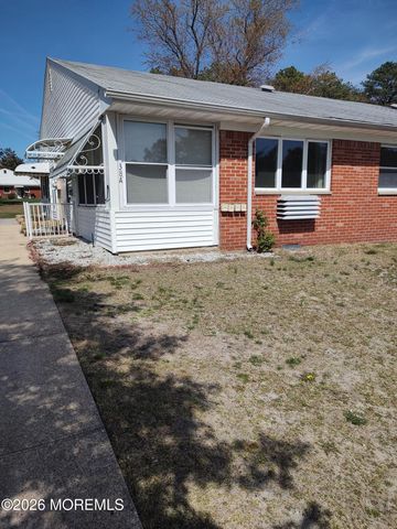 38 A Crestwood Parkway A, Manchester, NJ 08759