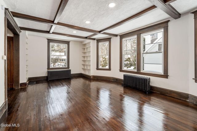 818 Oregon Avenue, Niskayuna, NY 12309