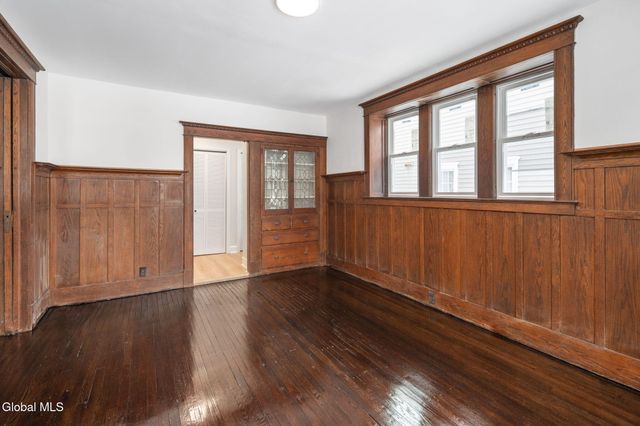 818 Oregon Avenue, Niskayuna, NY 12309