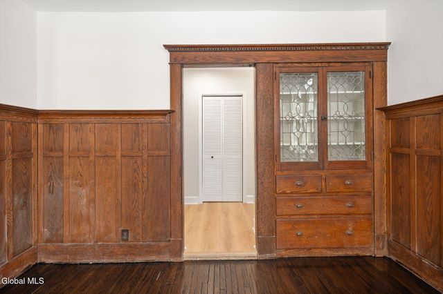 818 Oregon Avenue, Niskayuna, NY 12309