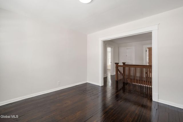 818 Oregon Avenue, Niskayuna, NY 12309