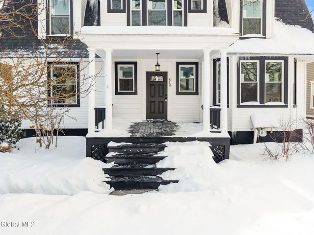 818 Oregon Avenue, Niskayuna, NY 12309