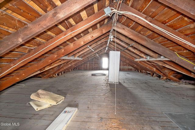 818 Oregon Avenue, Niskayuna, NY 12309