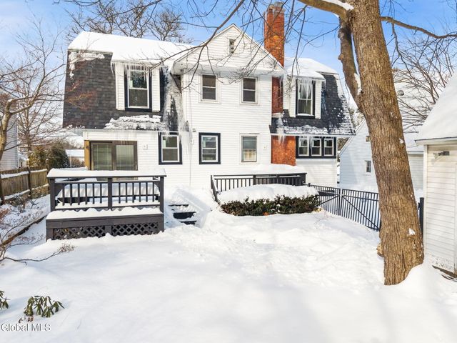 818 Oregon Avenue, Niskayuna, NY 12309