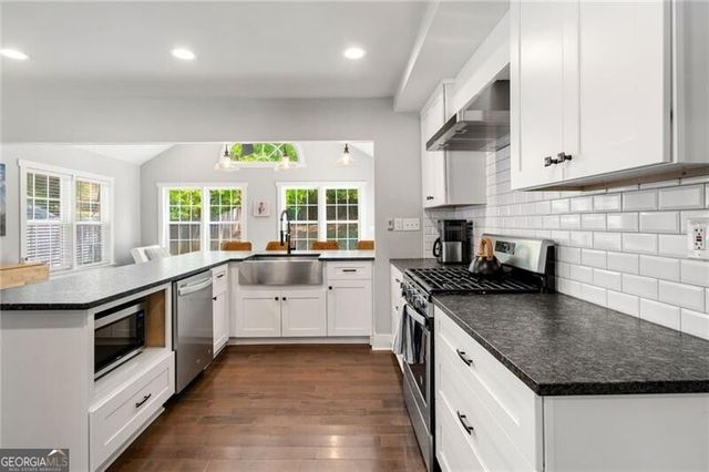 1535 Deerwood Drive, Decatur, GA 30030
