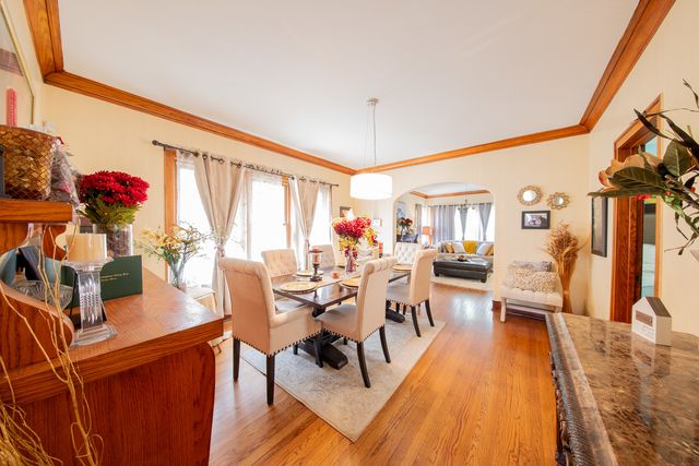 10215 S Charles Street, Chicago, IL 60643