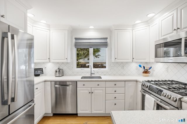 121 South Mountain Drive, New Britain, CT 06052