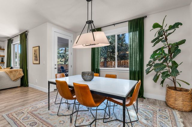 19985 Voltera Place, Bend, OR 97702