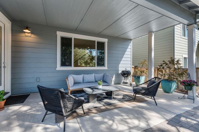 19985 Voltera Place, Bend, OR 97702