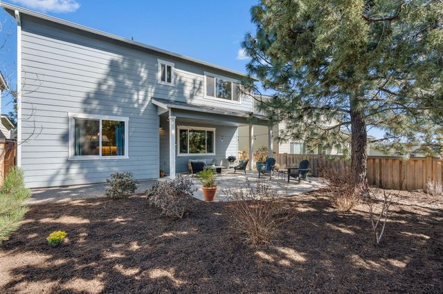 19985 Voltera Place, Bend, OR 97702