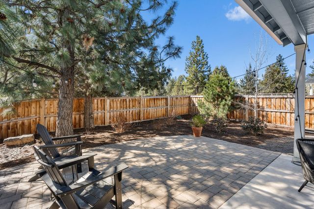 19985 Voltera Place, Bend, OR 97702