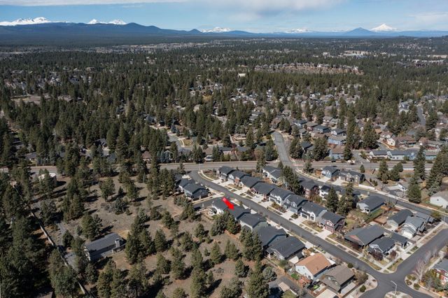 19985 Voltera Place, Bend, OR 97702