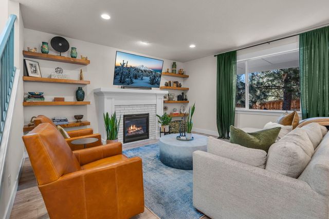 19985 Voltera Place, Bend, OR 97702