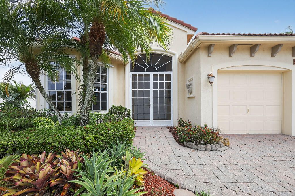 9430 Lantern Bay Circle, West Palm Beach, FL 33411