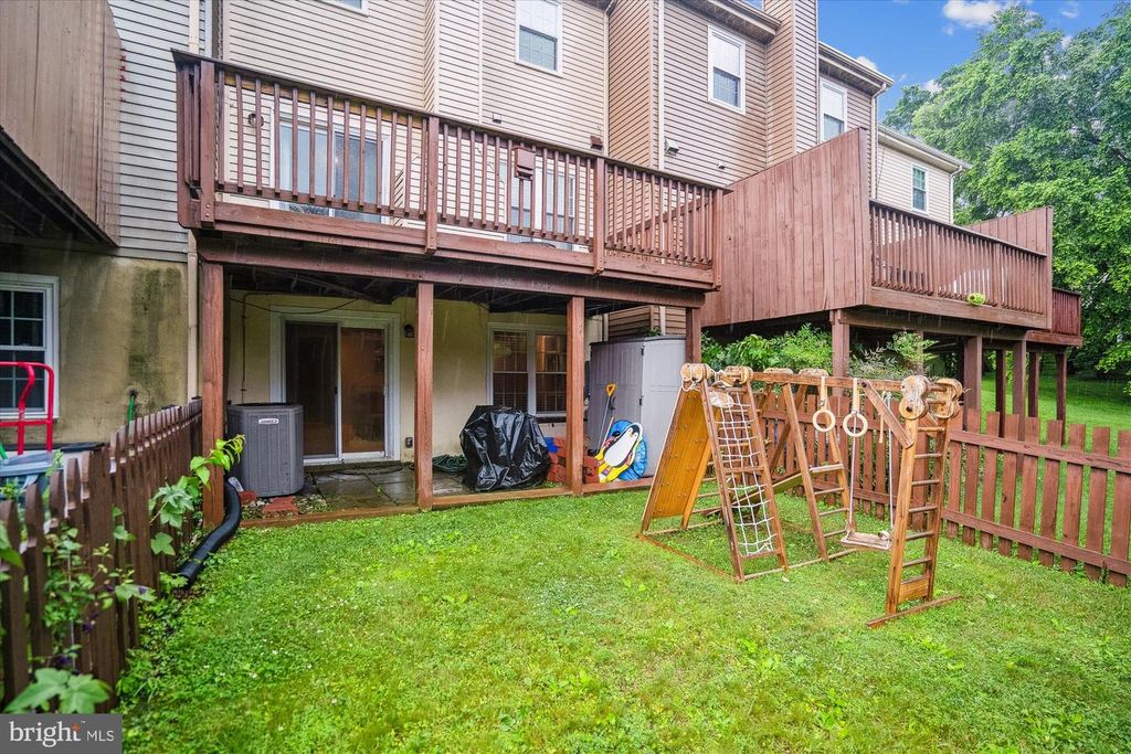 34 OWENS GLEN, North Potomac, MD 20878