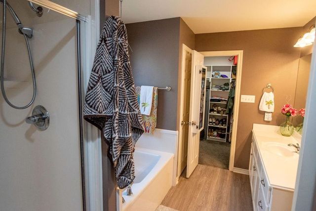 812 FLEETWOOD DR, White Oak, TX 75693