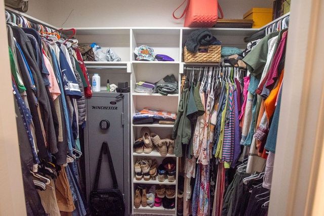 812 FLEETWOOD DR, White Oak, TX 75693