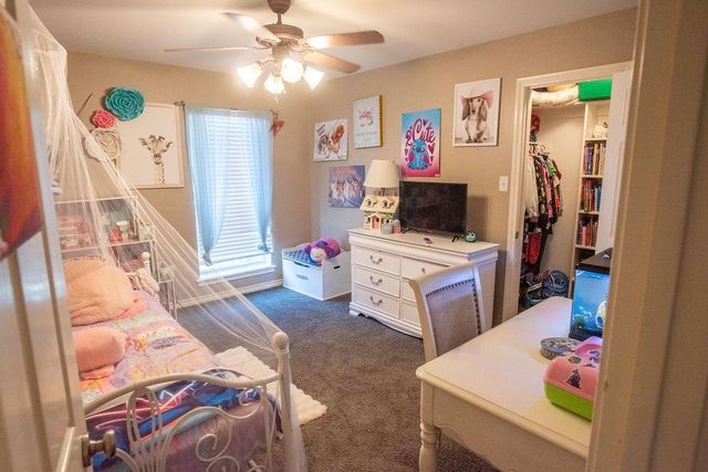 812 FLEETWOOD DR, White Oak, TX 75693