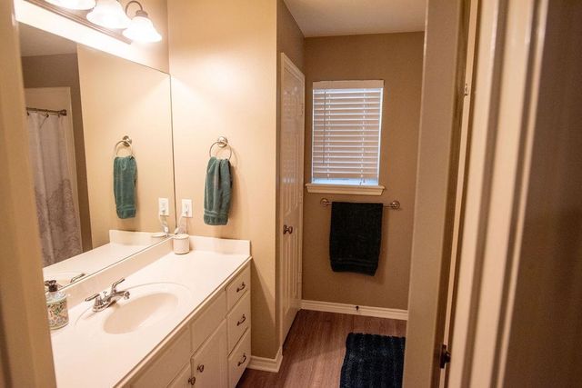 812 FLEETWOOD DR, White Oak, TX 75693