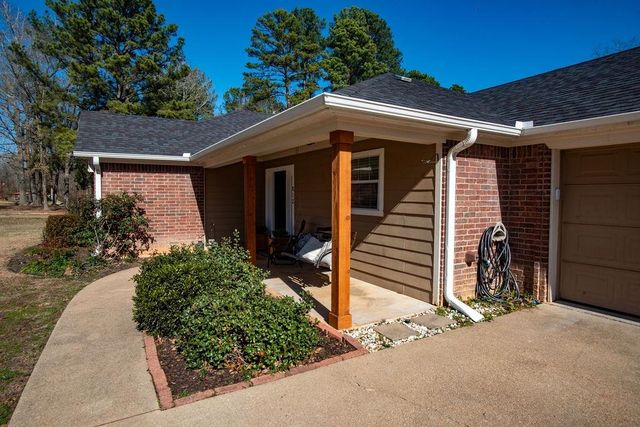 812 FLEETWOOD DR, White Oak, TX 75693