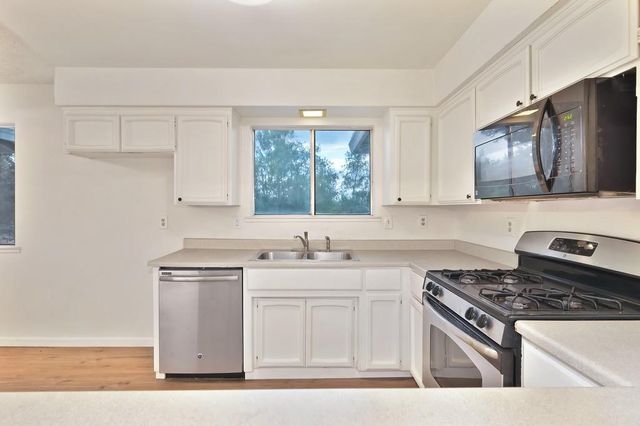 7400 Mountain Ave, Orangevale, CA 95662