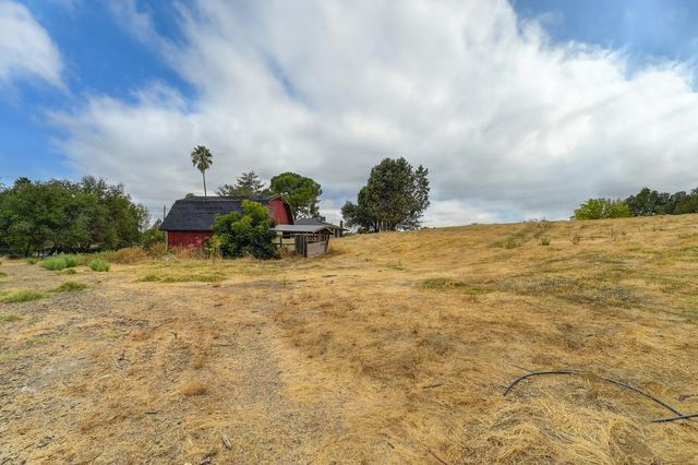 7400 Mountain Ave, Orangevale, CA 95662