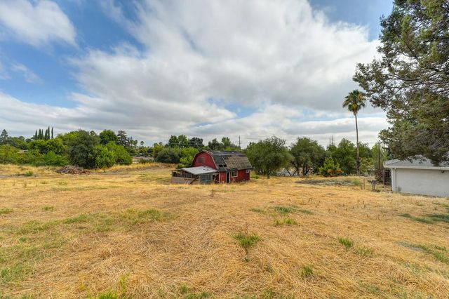 7400 Mountain Ave, Orangevale, CA 95662