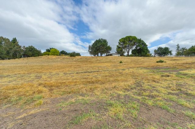 7400 Mountain Ave, Orangevale, CA 95662