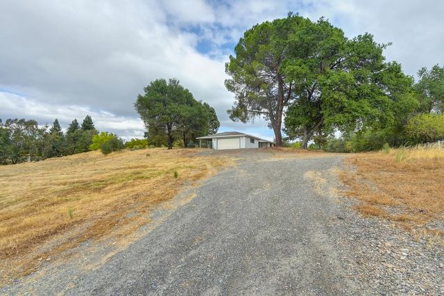 7400 Mountain Ave, Orangevale, CA 95662