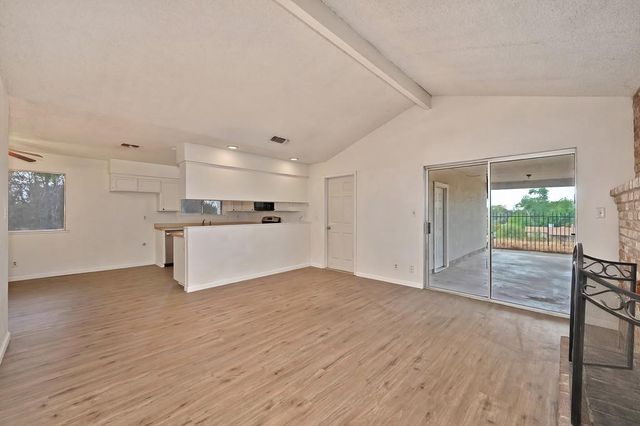 7400 Mountain Ave, Orangevale, CA 95662