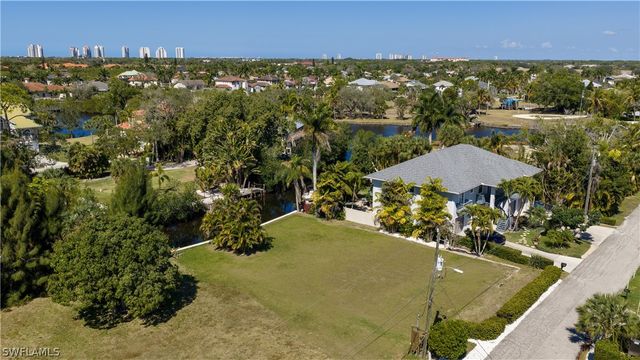 27257 Barbarosa ST, Bonita Springs, FL 34135
