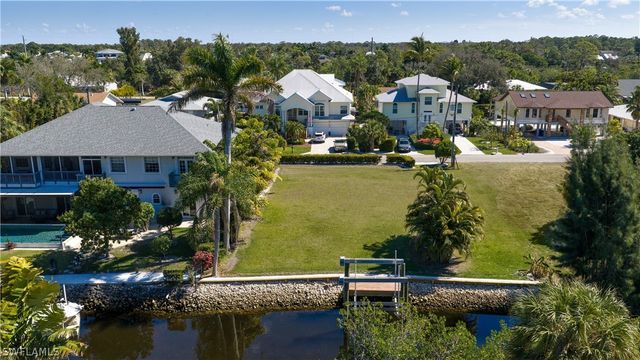 27257 Barbarosa ST, Bonita Springs, FL 34135