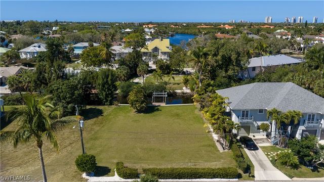 27257 Barbarosa ST, Bonita Springs, FL 34135