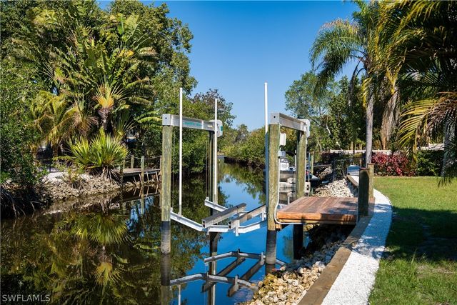 27257 Barbarosa ST, Bonita Springs, FL 34135